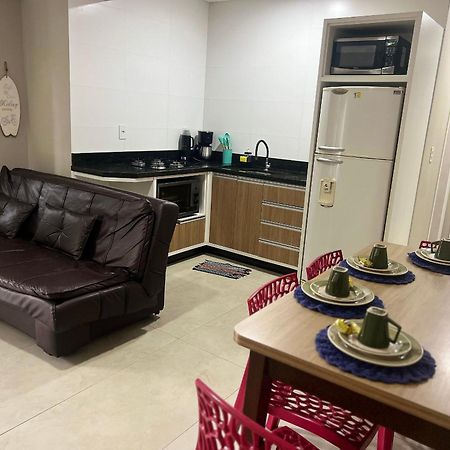 Residencial Tia Dilma Appartement Bombinhas Buitenkant foto